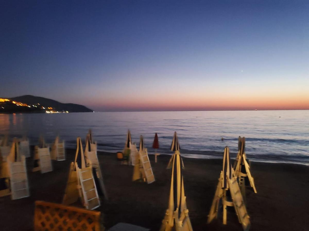Hotel Residence La Darsena Agropoli Esterno foto