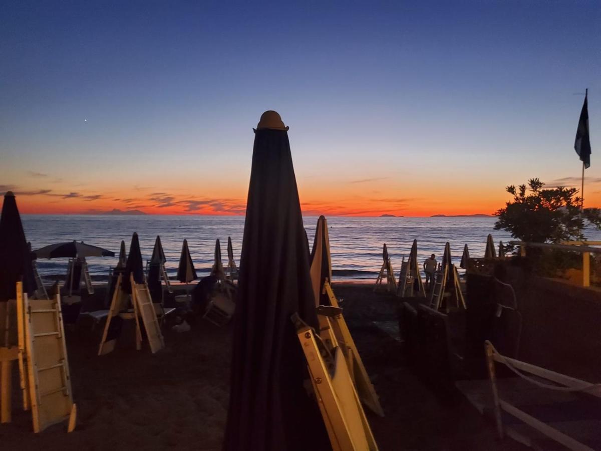Hotel Residence La Darsena Agropoli Esterno foto