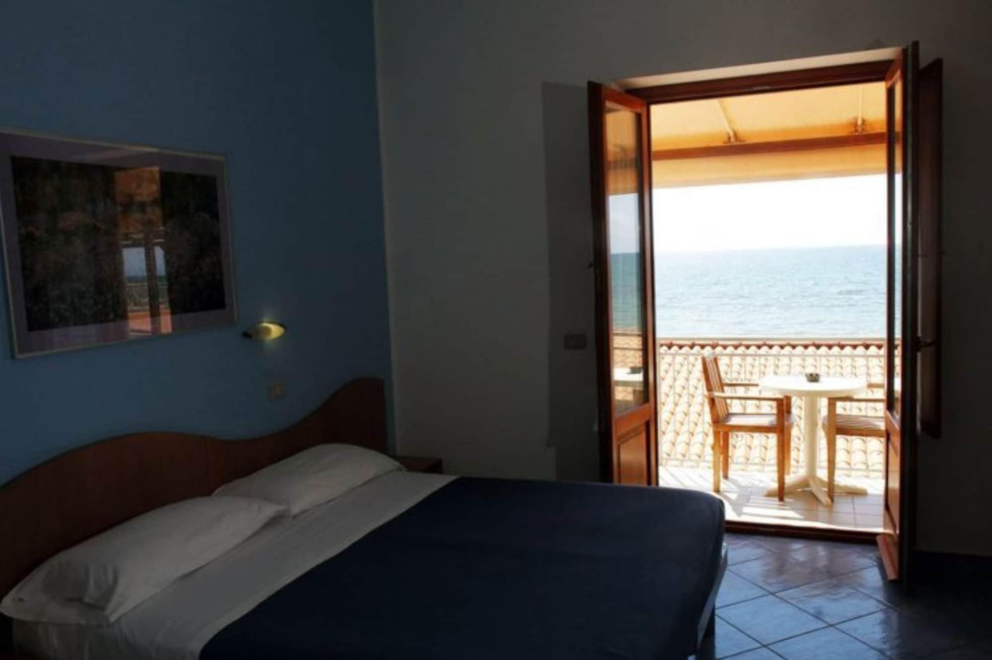 Hotel Residence La Darsena Agropoli Esterno foto