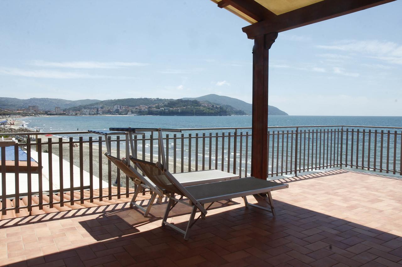 Hotel Residence La Darsena Agropoli Esterno foto