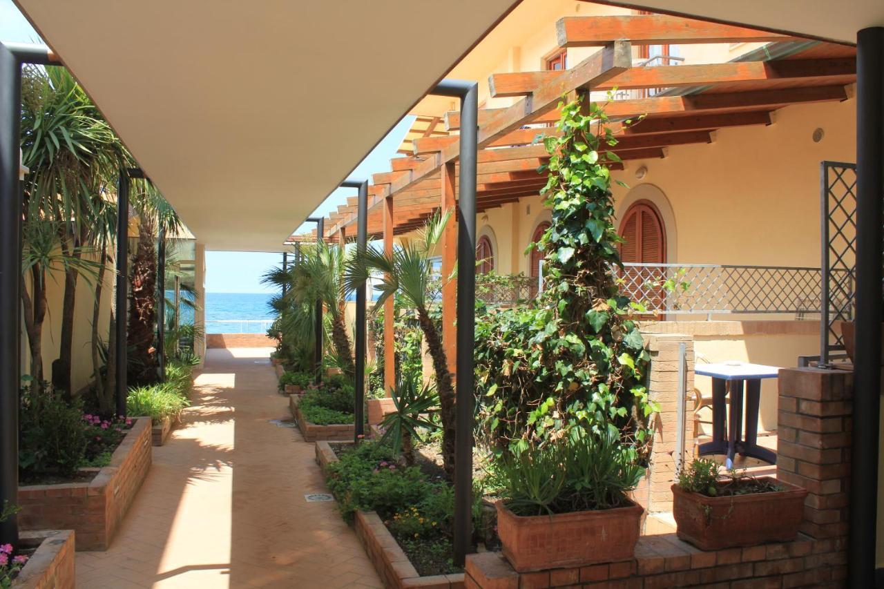 Hotel Residence La Darsena Agropoli Esterno foto